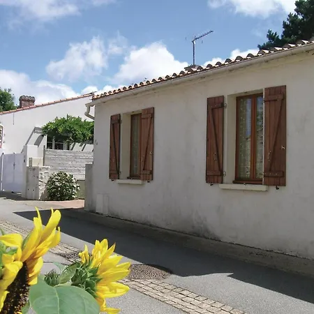 Holiday home 2 Bedroom Awesome In Talmont De St, Hilaire *