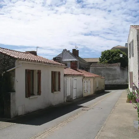 2 Bedroom Awesome In Talmont De St, Hilaire Holiday home Saint-Hilaire-de-Talmont