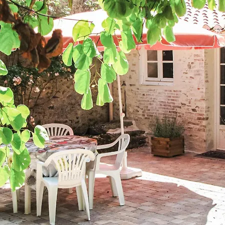 Tatil Evi 2 Bedroom Awesome In Talmont De St, Hilaire Saint-Hilaire-de-Talmont