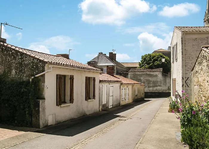 Lovely In Talmont De St Hilaire 펜션 *